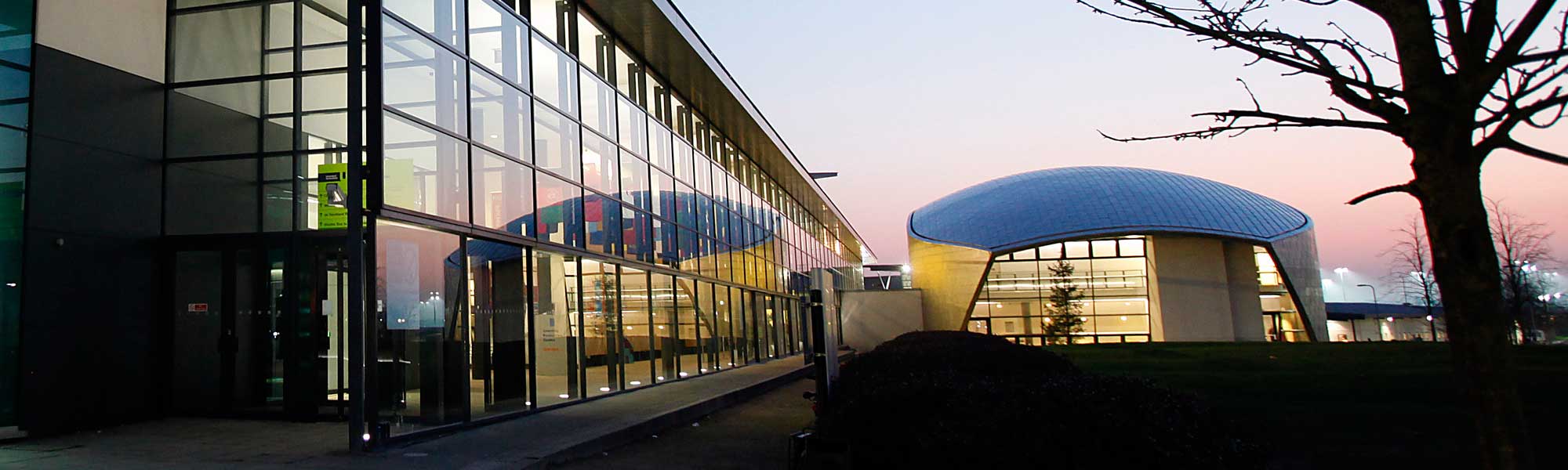 The Weston Auditorium, de Havilland campus